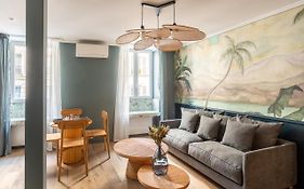 The Blue Nature Suite Downtown Montmartre
