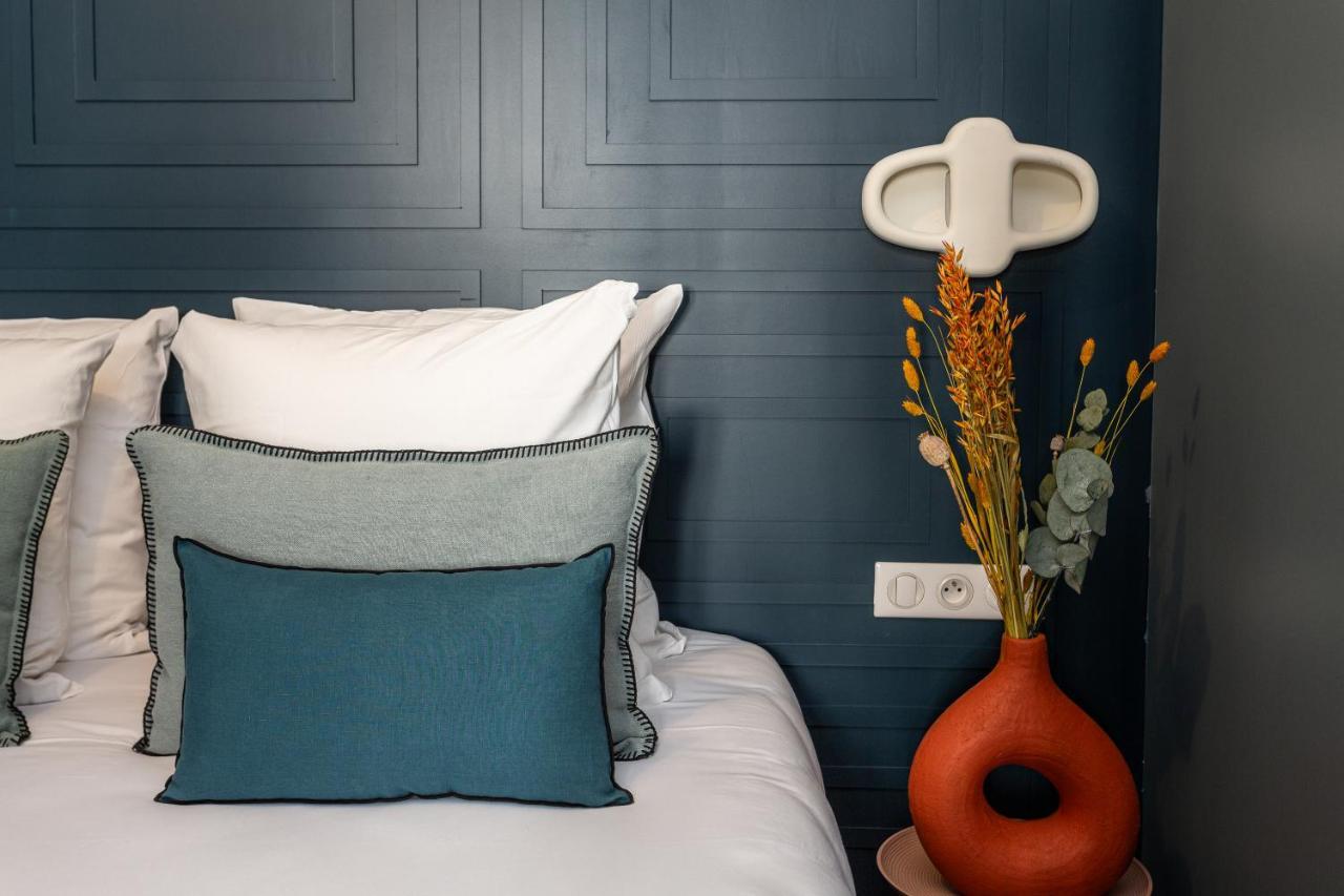 The Blue Nature Suite Downtown Montmartre Paris Exterior photo