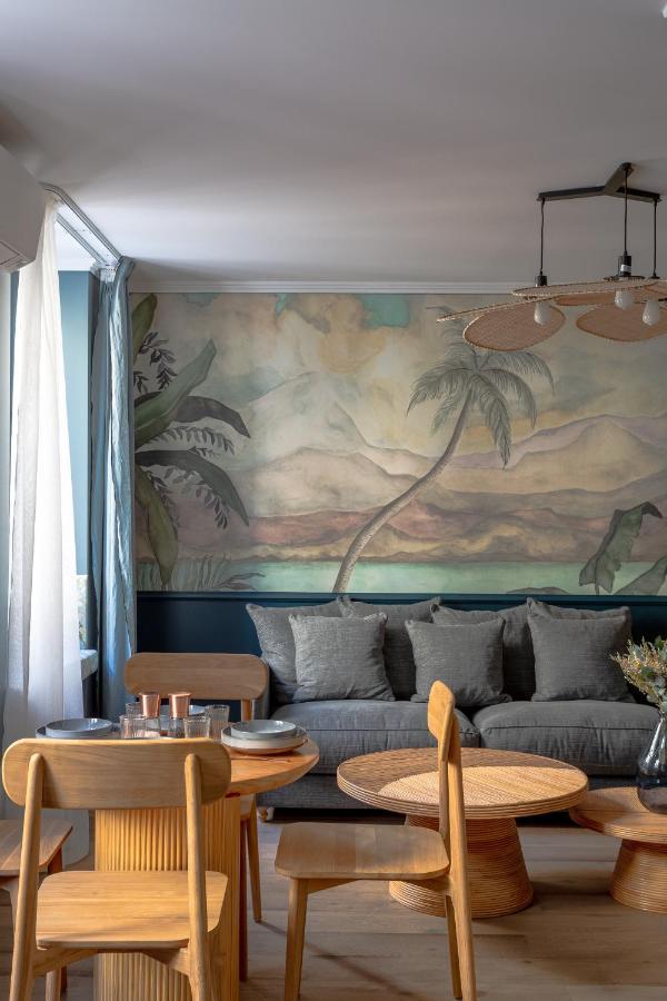 The Blue Nature Suite Downtown Montmartre Paris Exterior photo