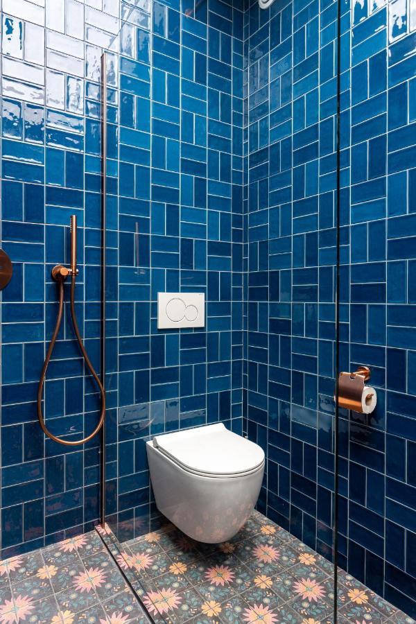 The Blue Nature Suite Downtown Montmartre Paris Exterior photo